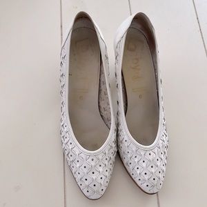 Vintage Gaby/Gabor White Leather Lattice Pump, Size 8.5 US/6 UK